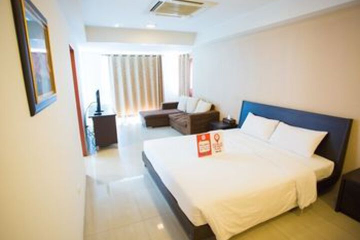 Room 8 of 61