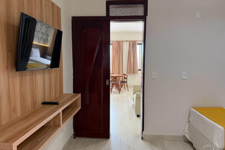 Room 10 of 102