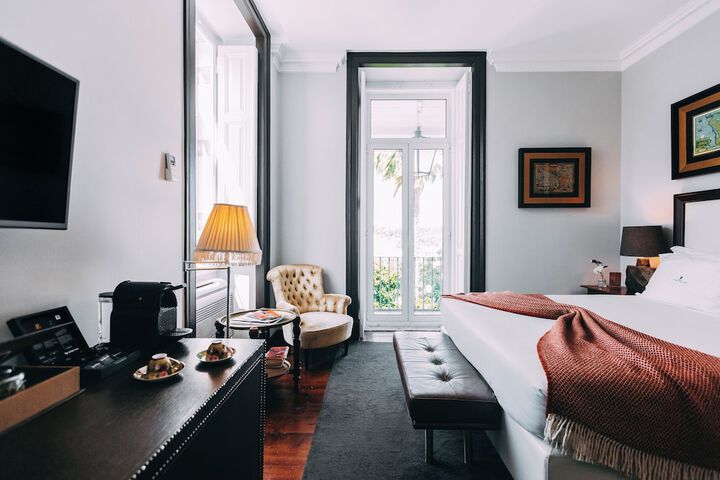 Room 43 of 274
