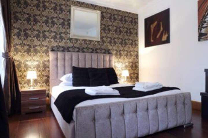 Room 20 of 53