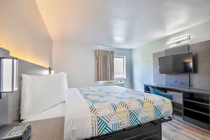 1 Queen Bed | ADA Accessible Roll in Shower Kitchen (1 of 15)