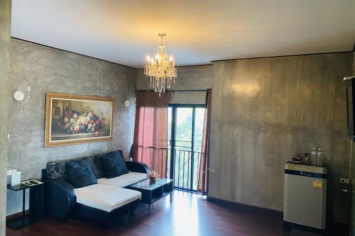 Room 14 of 49