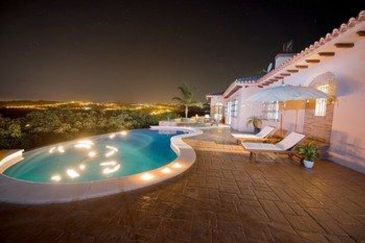 Pool 21 of 30