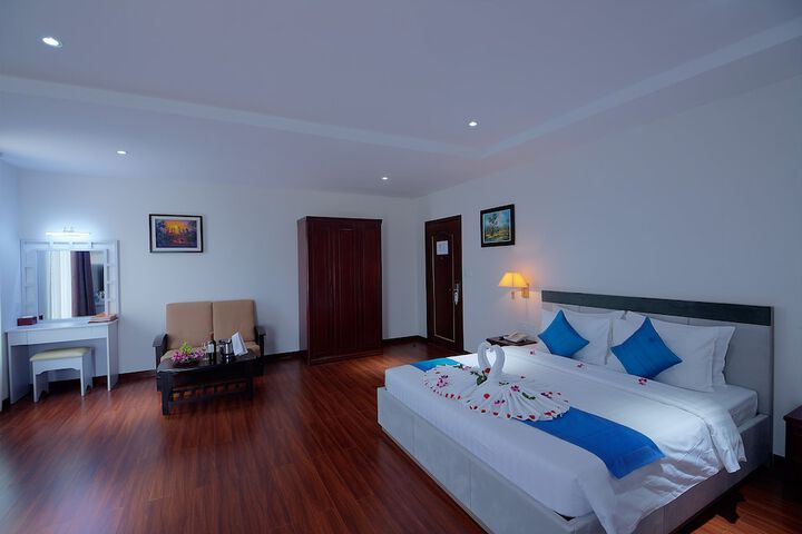Room 10 of 91