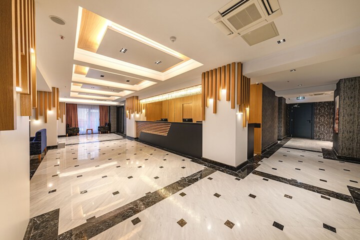 Hotel Interior 5 of 128
