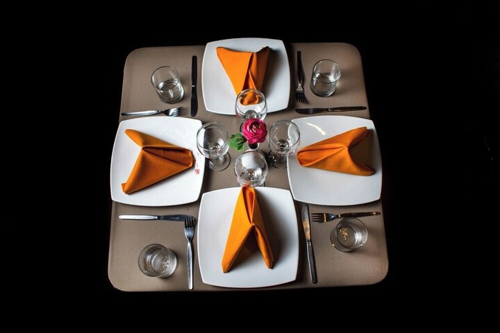 Dining 22 of 39