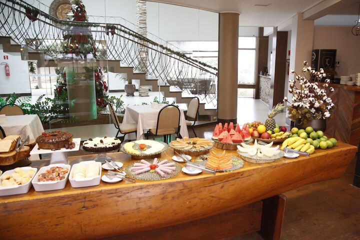 Breakfast/Coffee Service 21 of 31