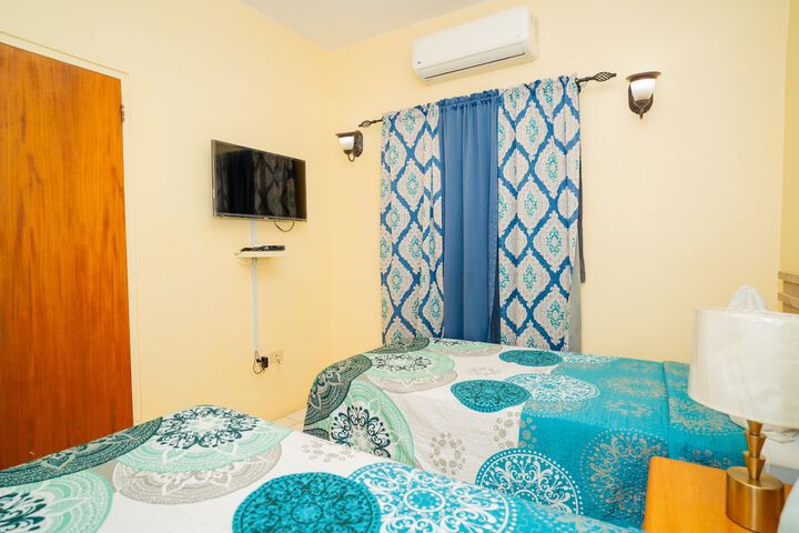 Room 40 of 147