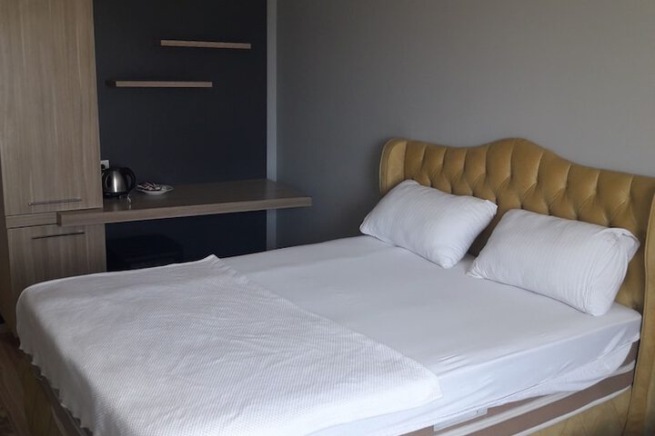 Room 3 of 26