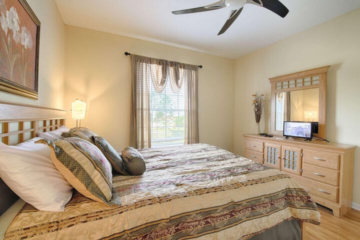 Room 4 of 50