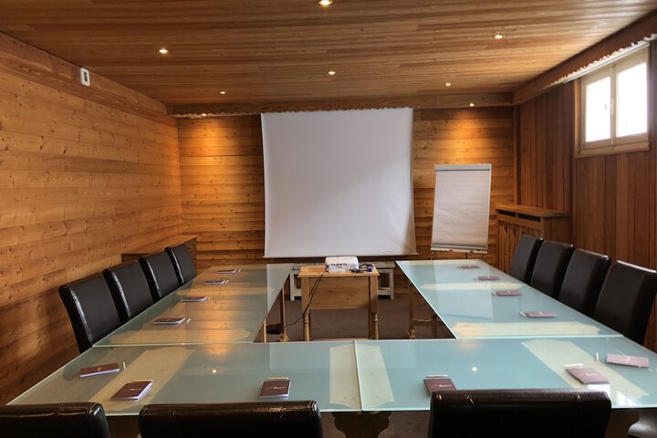 Business Center 98 of 115