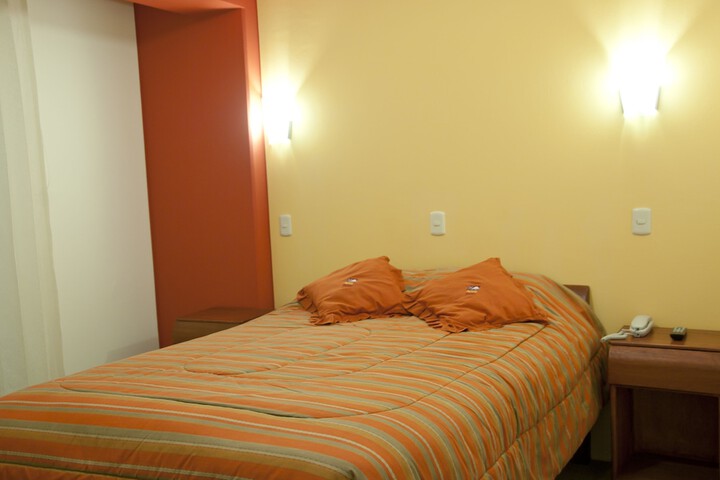 Room 8 of 22