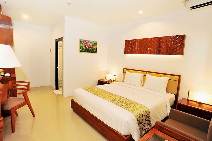 Room 7 of 30