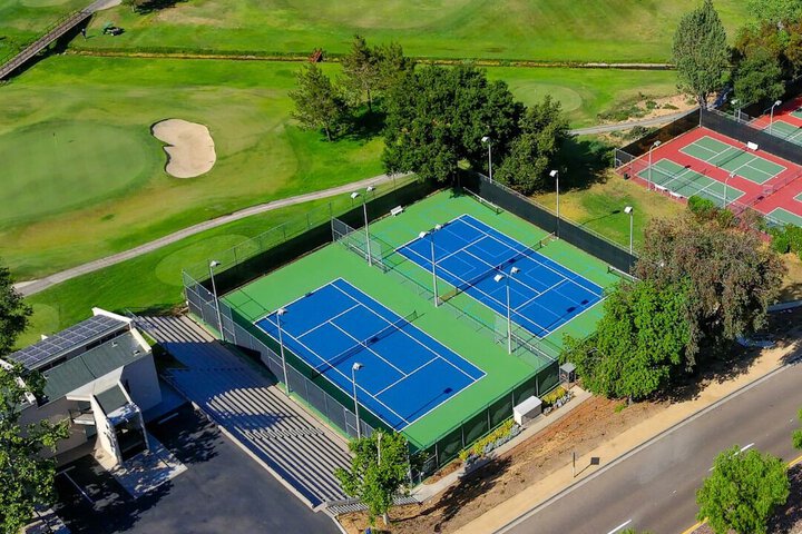 Tennis court