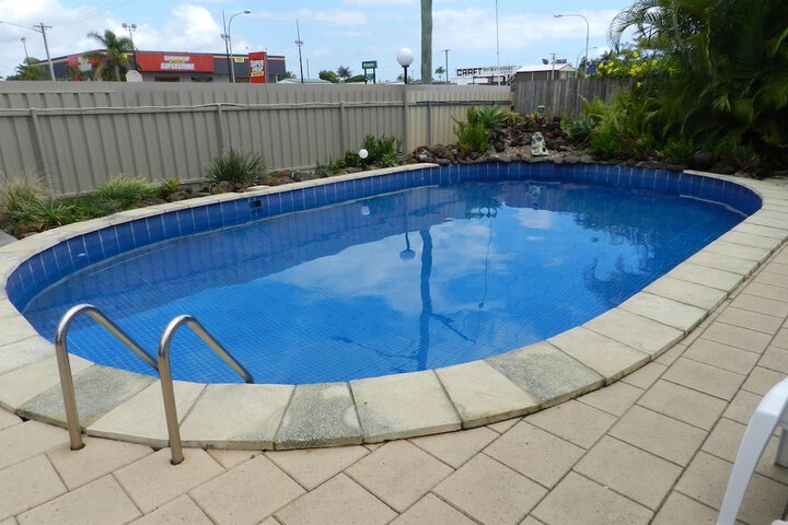 Pool 37 of 72