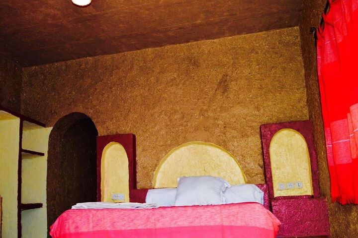 Room 9 of 26