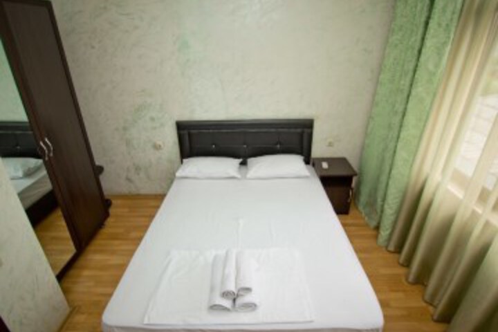 Room 46 of 93