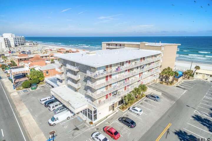 Photo of Daytona Beach Club Studios