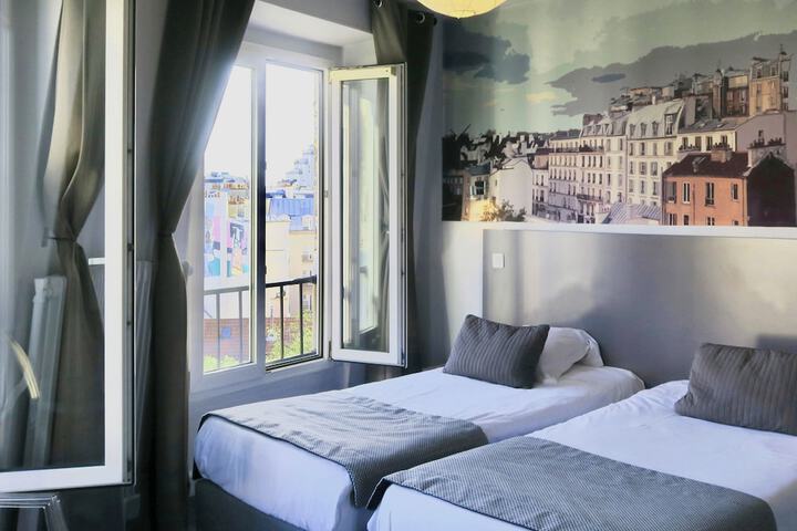 Room 8 of 43