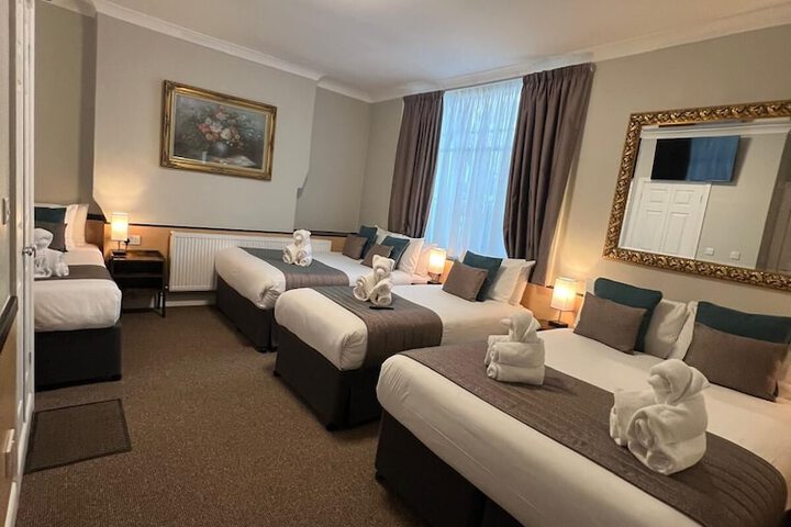 Room 38 of 63