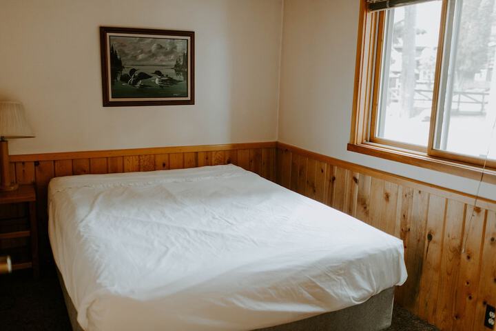 Room 6 of 167