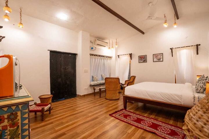 Room 16 of 45