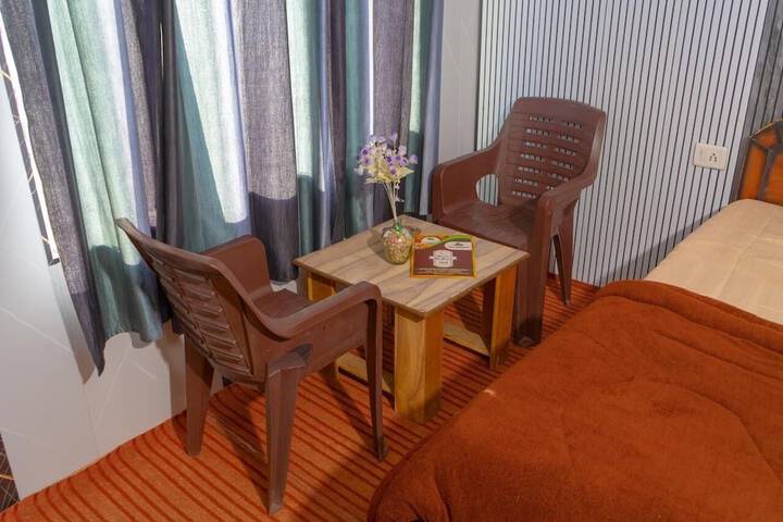 Room 5 of 34