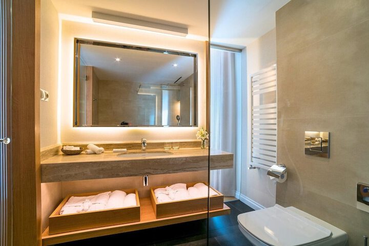 Bathroom Interior Photo