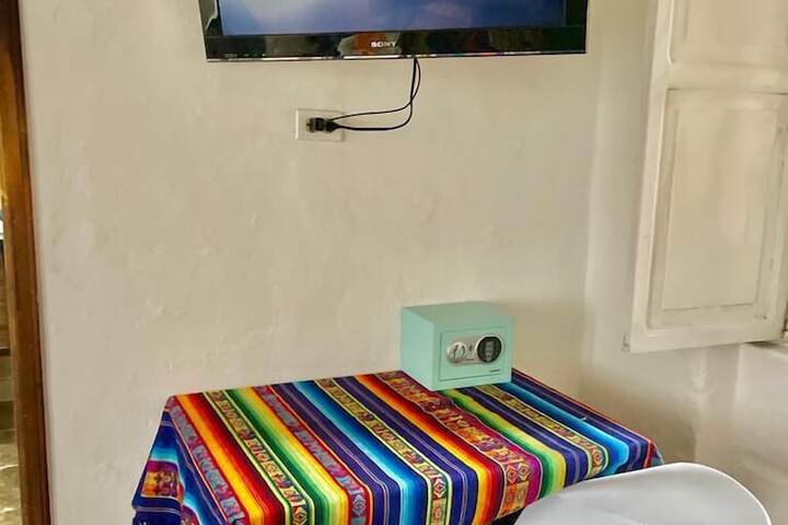 Room 25 of 43