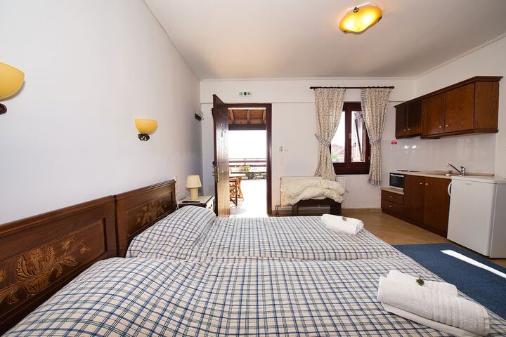 Room 9 of 49