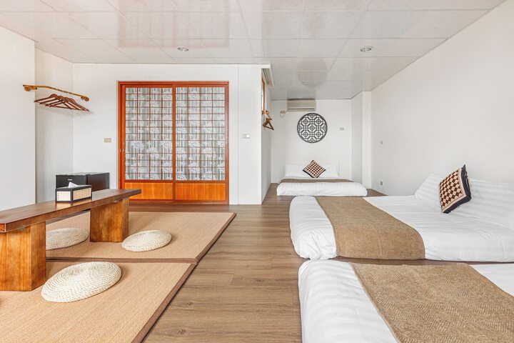Room 5 of 191