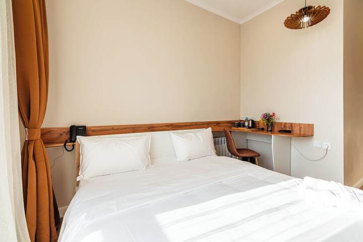 Room 12 of 41