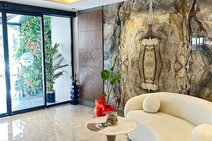 Hotel Interior 7 of 76