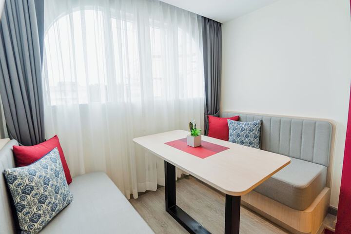 Room 134 of 190