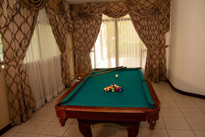 Room 25 of 65