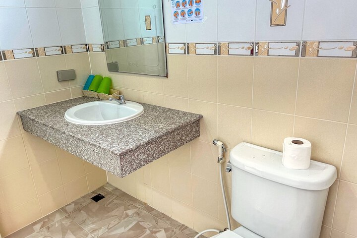 Room 126 of 164