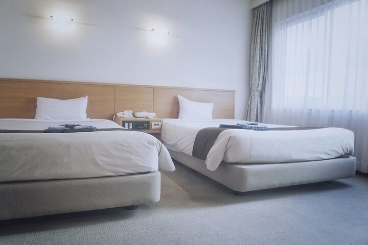Room 2 of 12