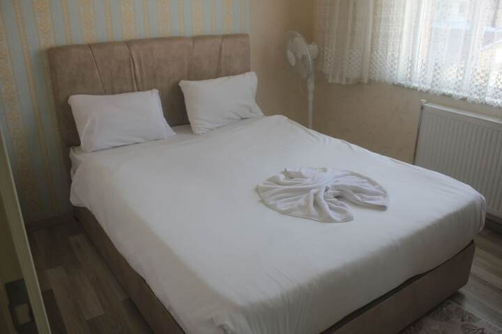 Room 11 of 23