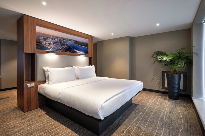 Room 21 of 74