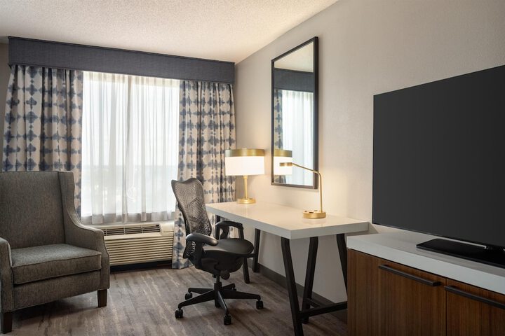Room 8 of 61