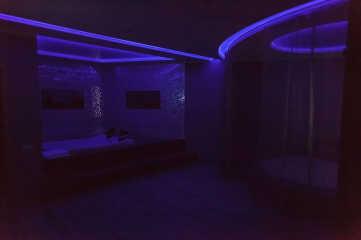 Room 15 of 68