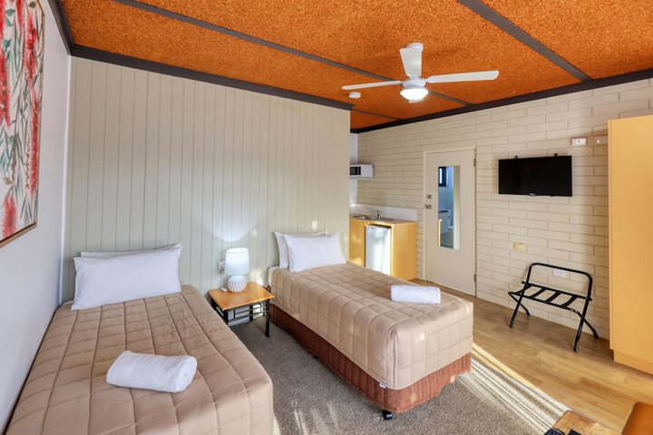 Room 17 of 47