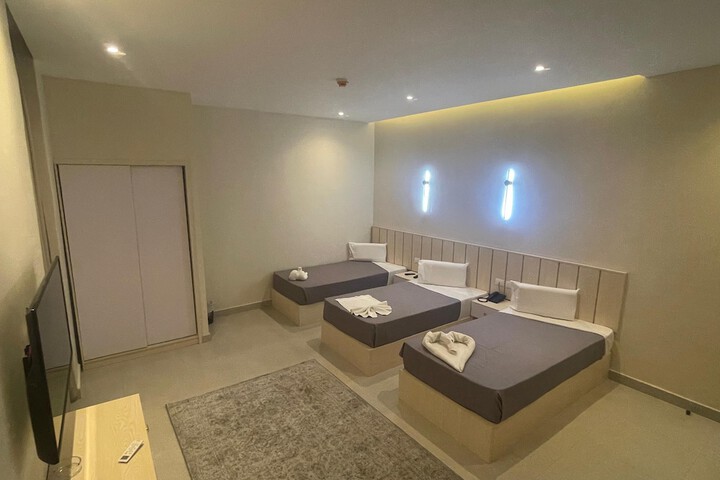 Room 44 of 92