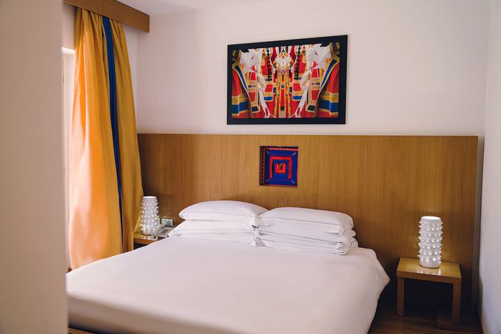 Room 5 of 59