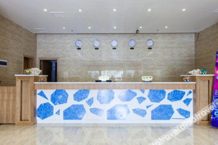 Shanhu Boutique Hotel (Haikou Riyue Square Duty Free Shop)