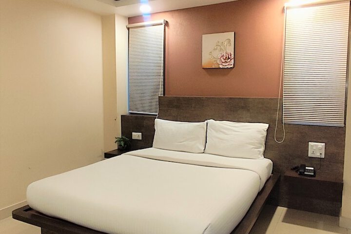 Room 18 of 52
