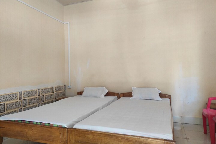 Room 15 of 31