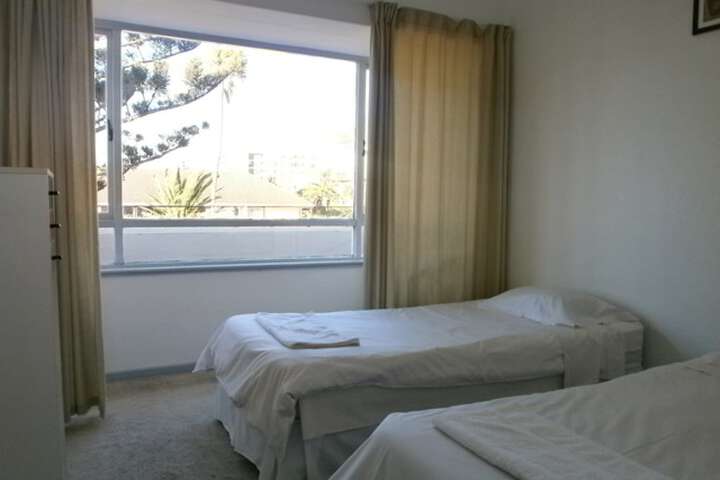 Room 5 of 40