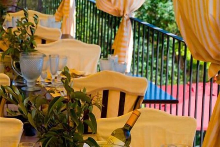 Dining Photos
