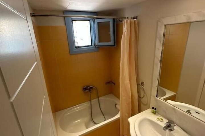 Room 47 of 54